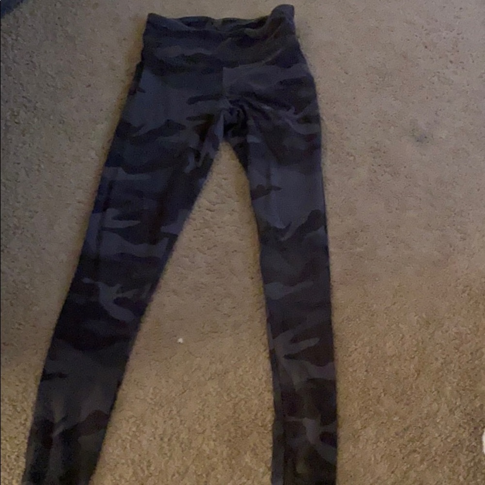 camo leggings